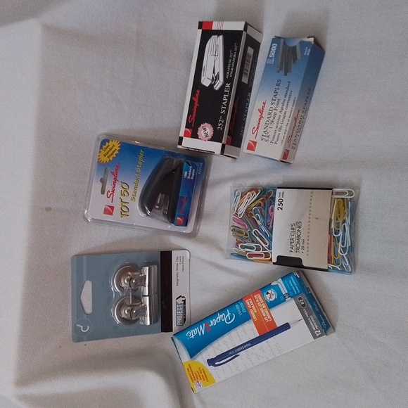 8 pc Office Supply Set - Picture 2 of 16